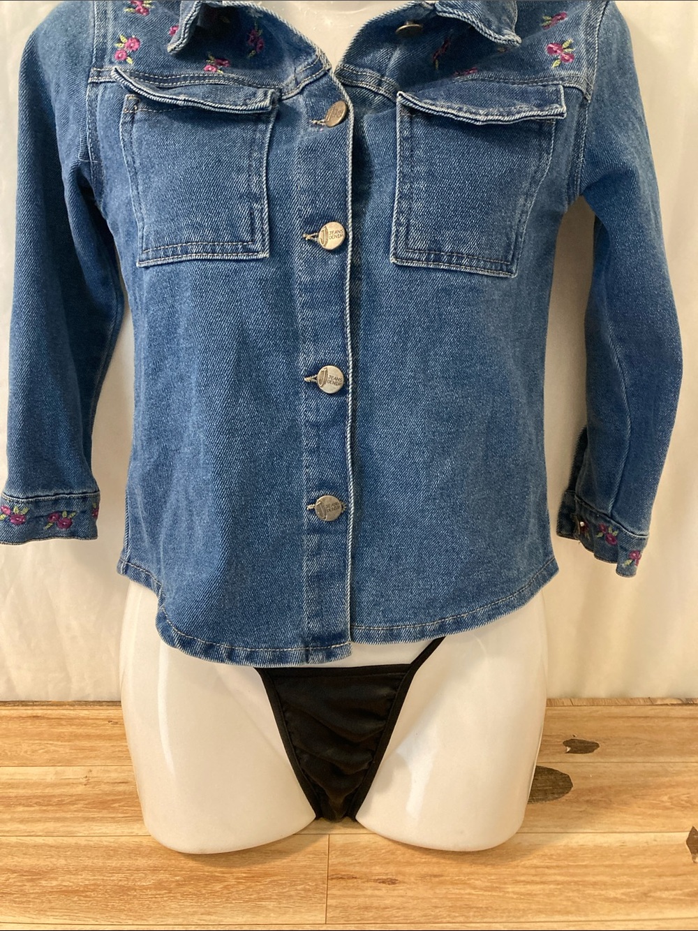 Carimo Kids Embroidered Denim Jacket Floral Blue Jean Jacket Girls Size 28 8Y